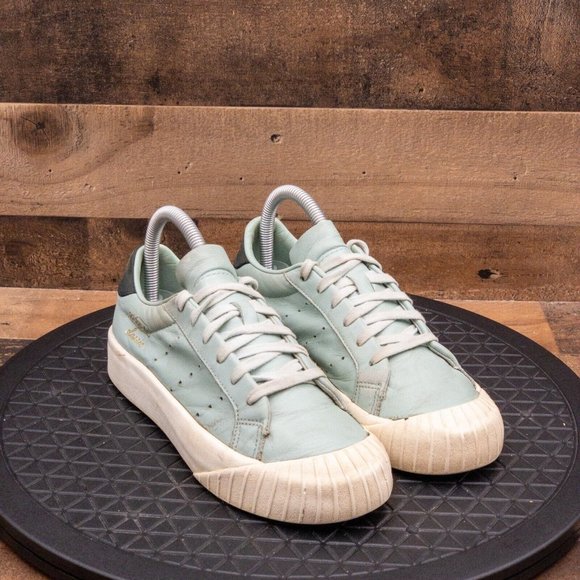 Adidas Retro Sneaker Mint Green/ Blue Size 6 - Picture 3 of 9
